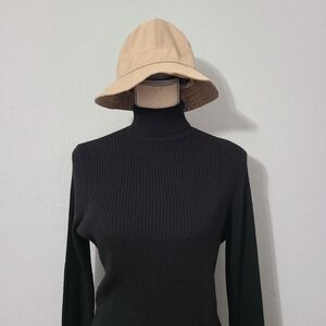 Burberrys Beige‎ Bucket Hat Circa 1980s